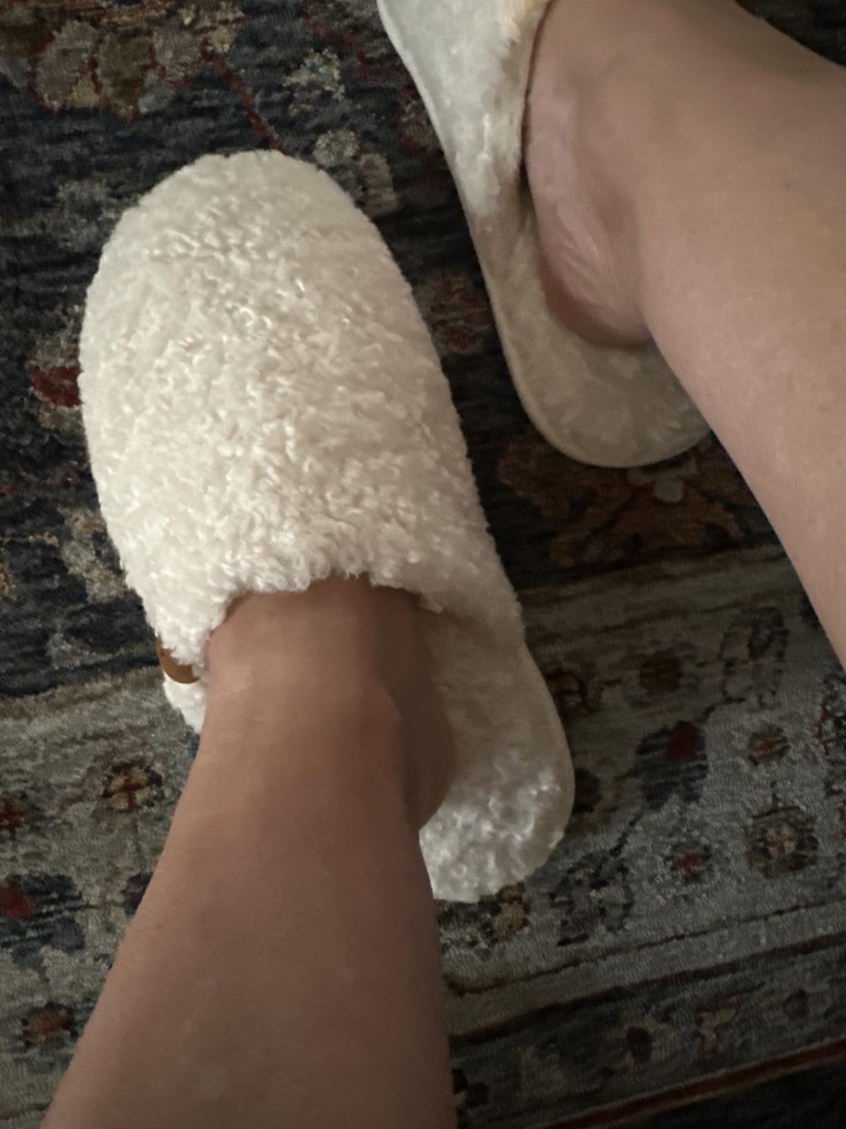 EverFoams Women's Fuzzy Slippers Warm Cozy Memory Foam Indoor House Shoes customer photo 1