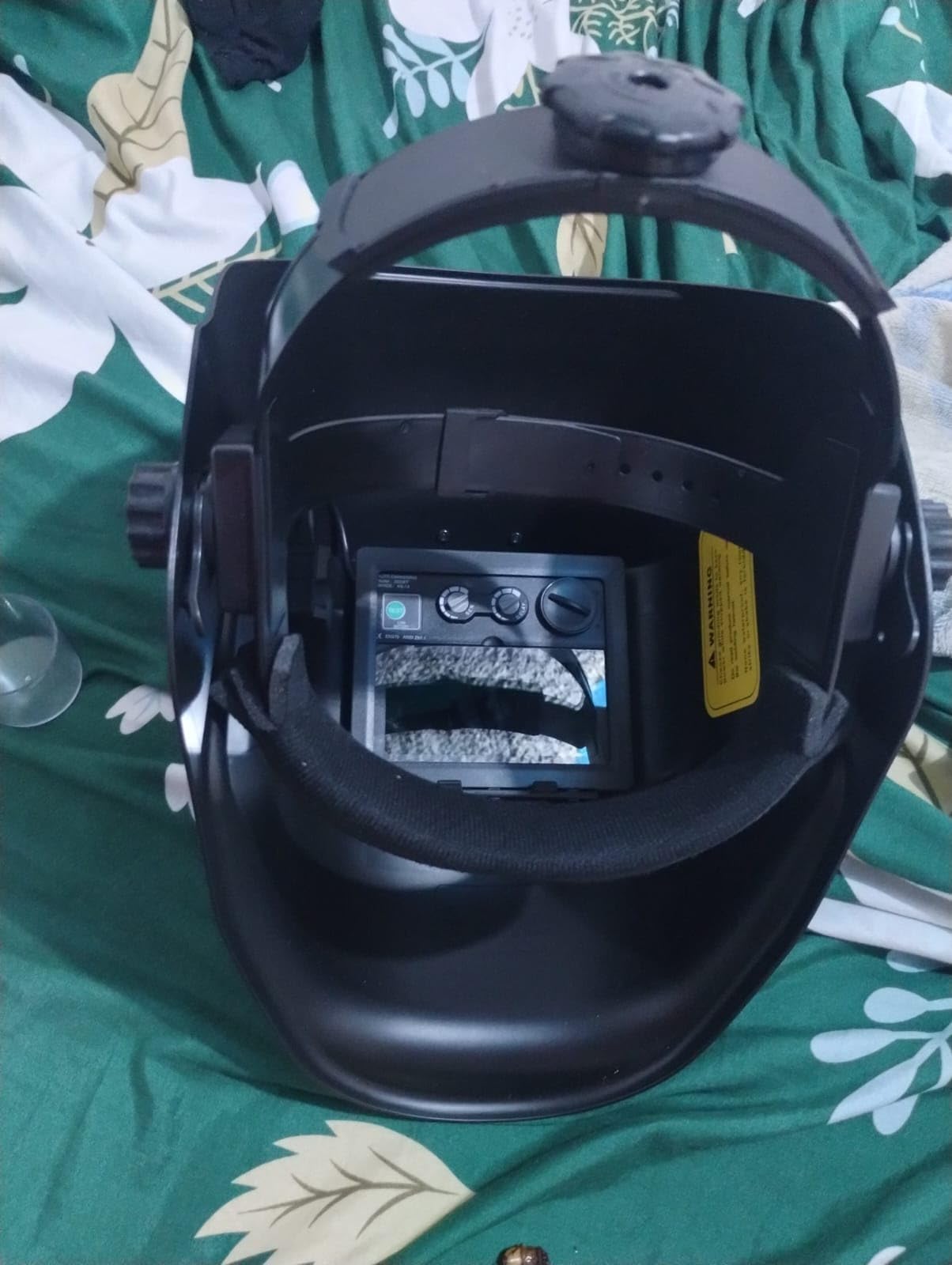TRQWH Welding Hood Auto Darkening Welding Helmet with Light True Color customer photo 1