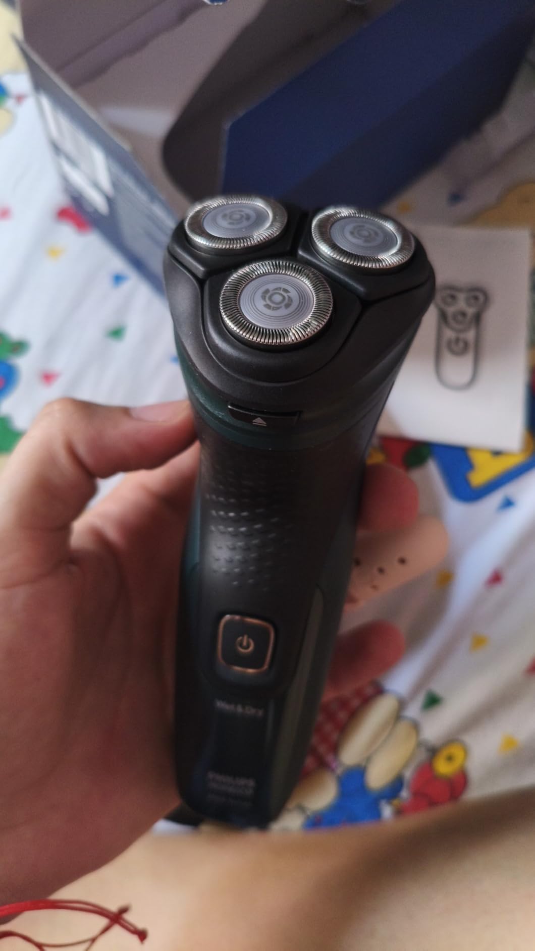Philips Norelco 2600 Electric Shaver, Dark Forest Green customer photo 2