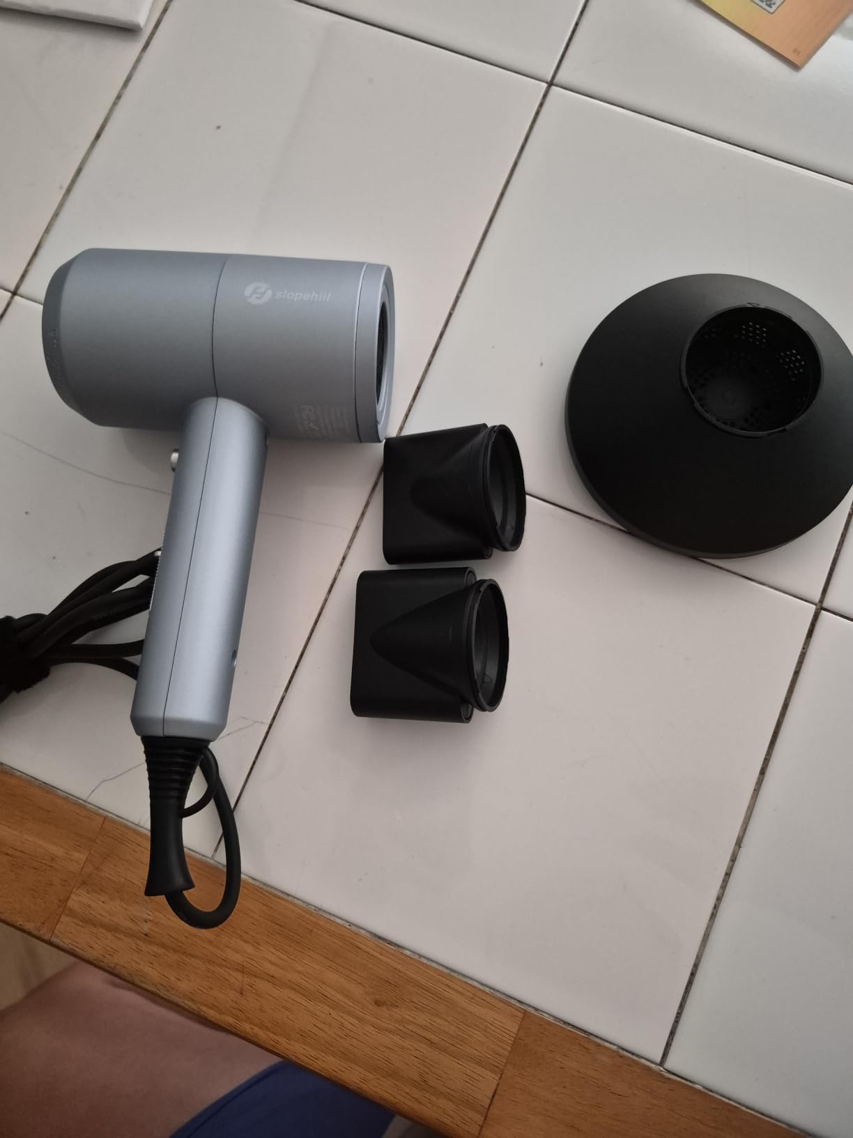 Slopehill Professional Ionic Hair Dryer, Powerful 1800W Fast Drying Low Noise Blow Dryer with 2 Concentrator Nozzle 1 Diffuser Attachments for Home Salon Travel (Matte Blue) customer photo 1