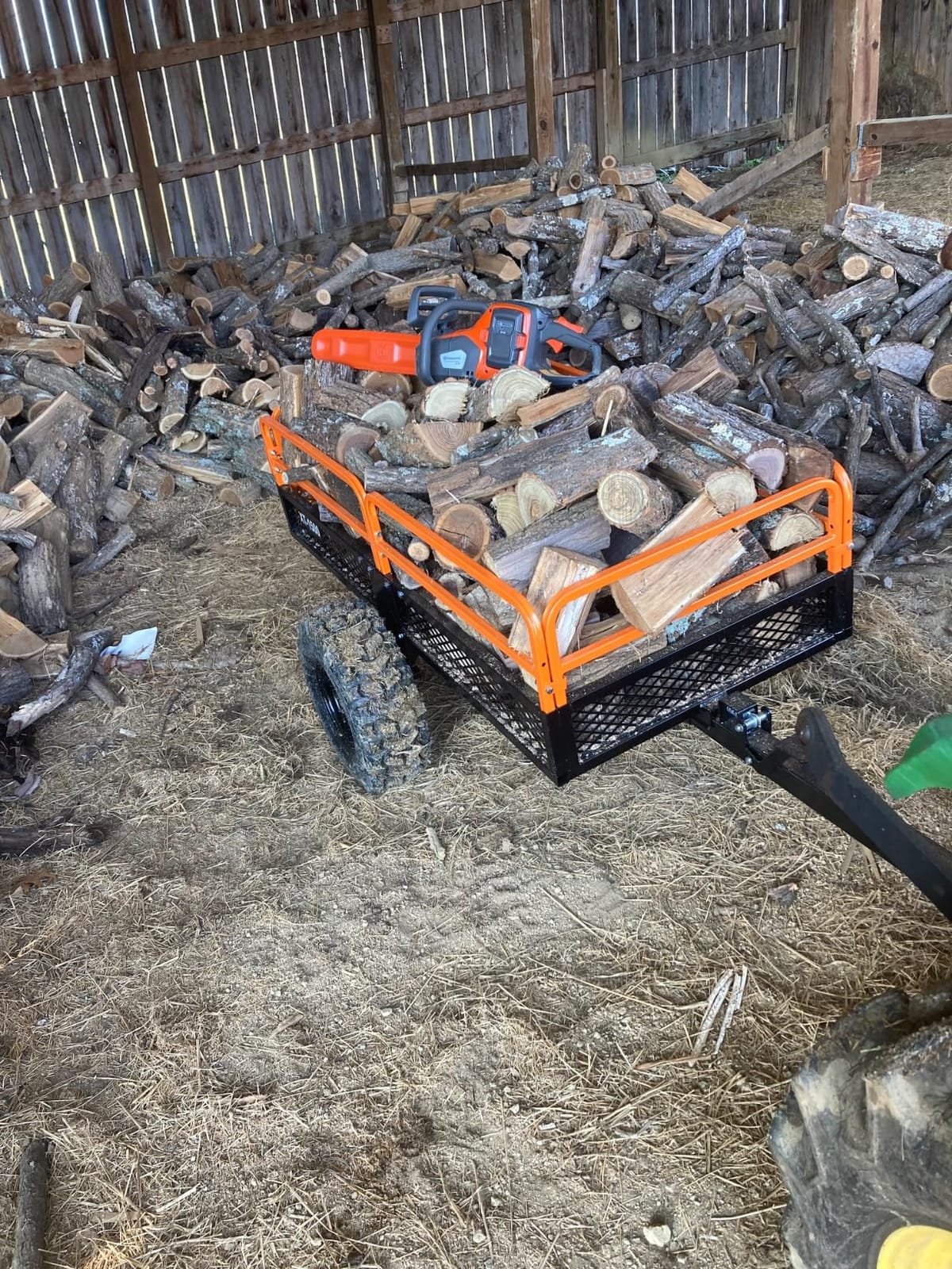 Husqvarna Power Axe 225i Battery Operated Chainsaw, Outdoor Tools customer photo 1