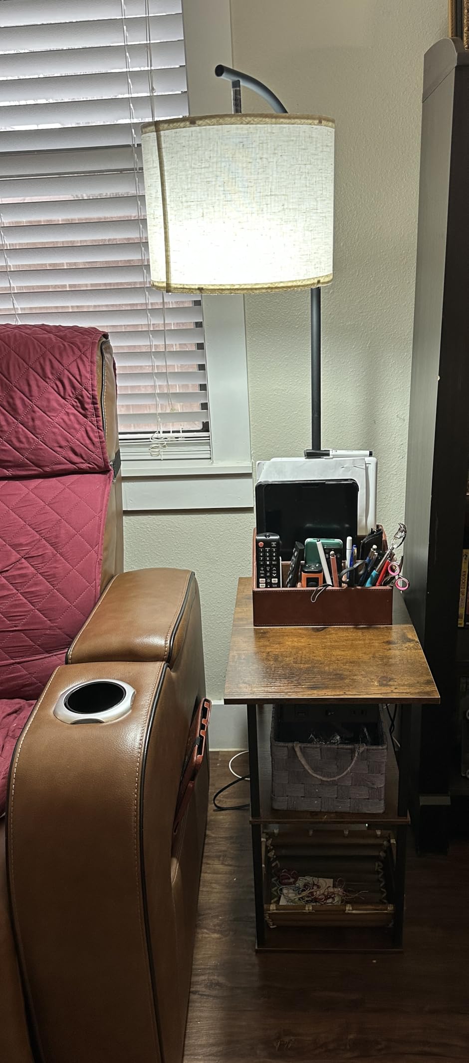 PESRAE Floor Lamp with Table & Remote, End Table with Charging Station customer photo 1