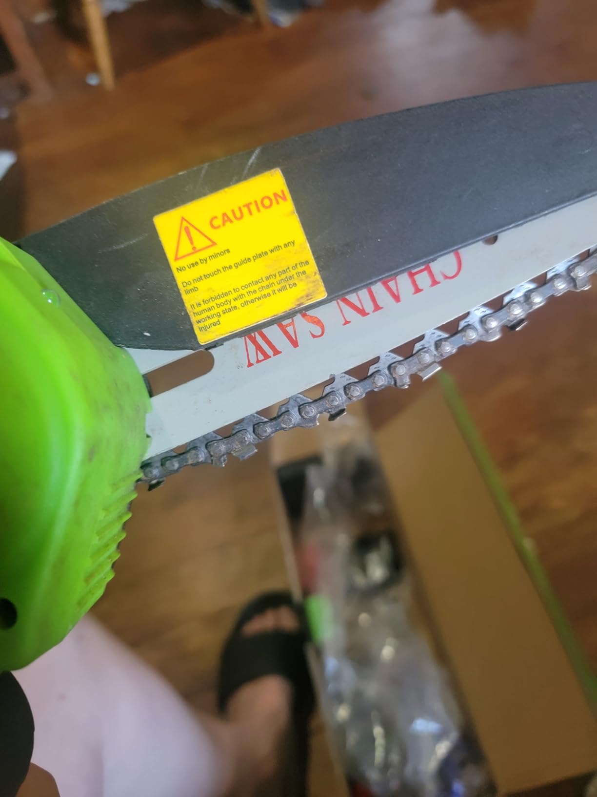 Saker Mini Chainsaw Cordless,6 Inch Battery Chainsaw Green customer photo 2