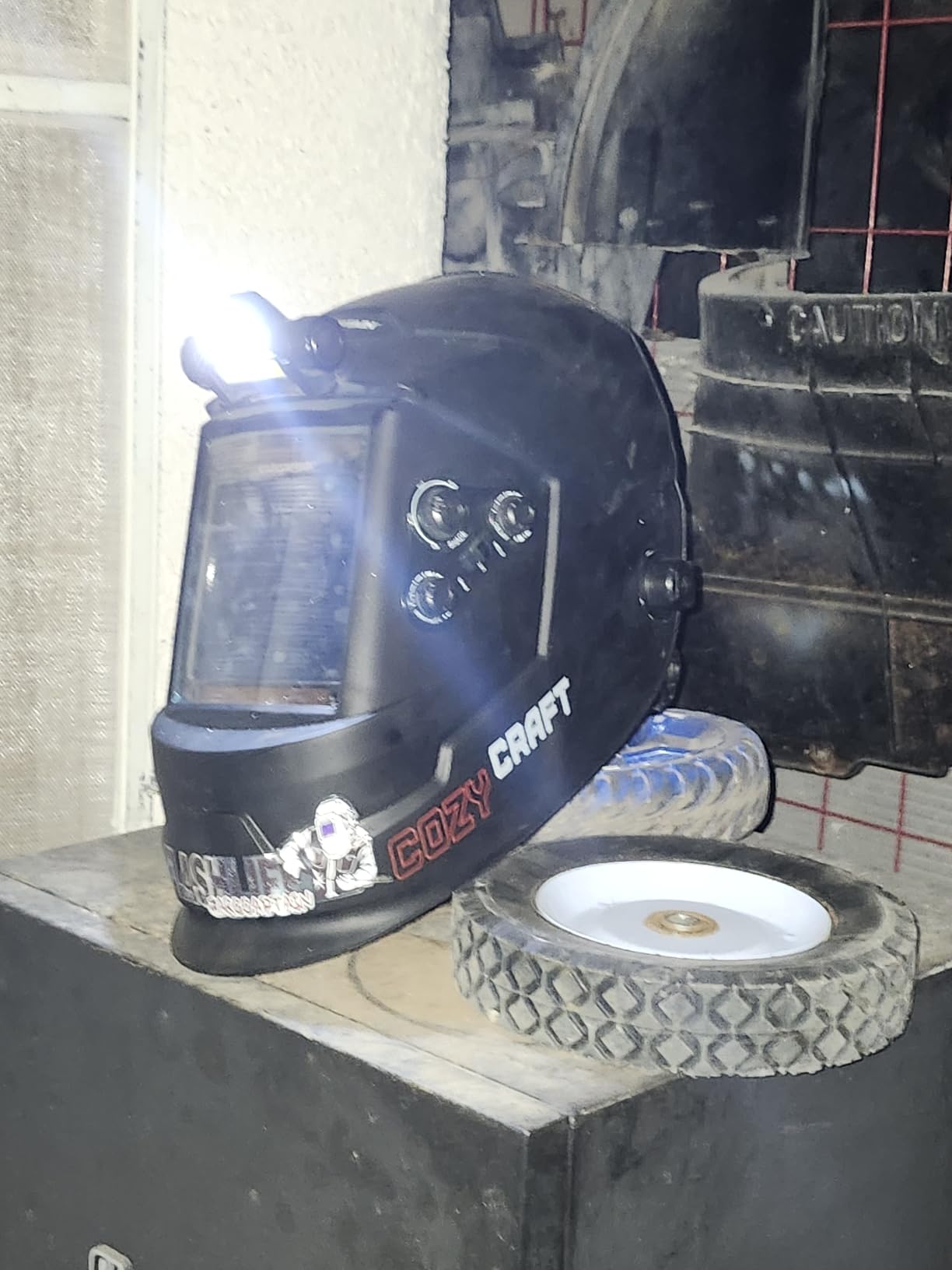 ARCCAPTAIN Auto Darkening Welding Helmet with Light, 3.94