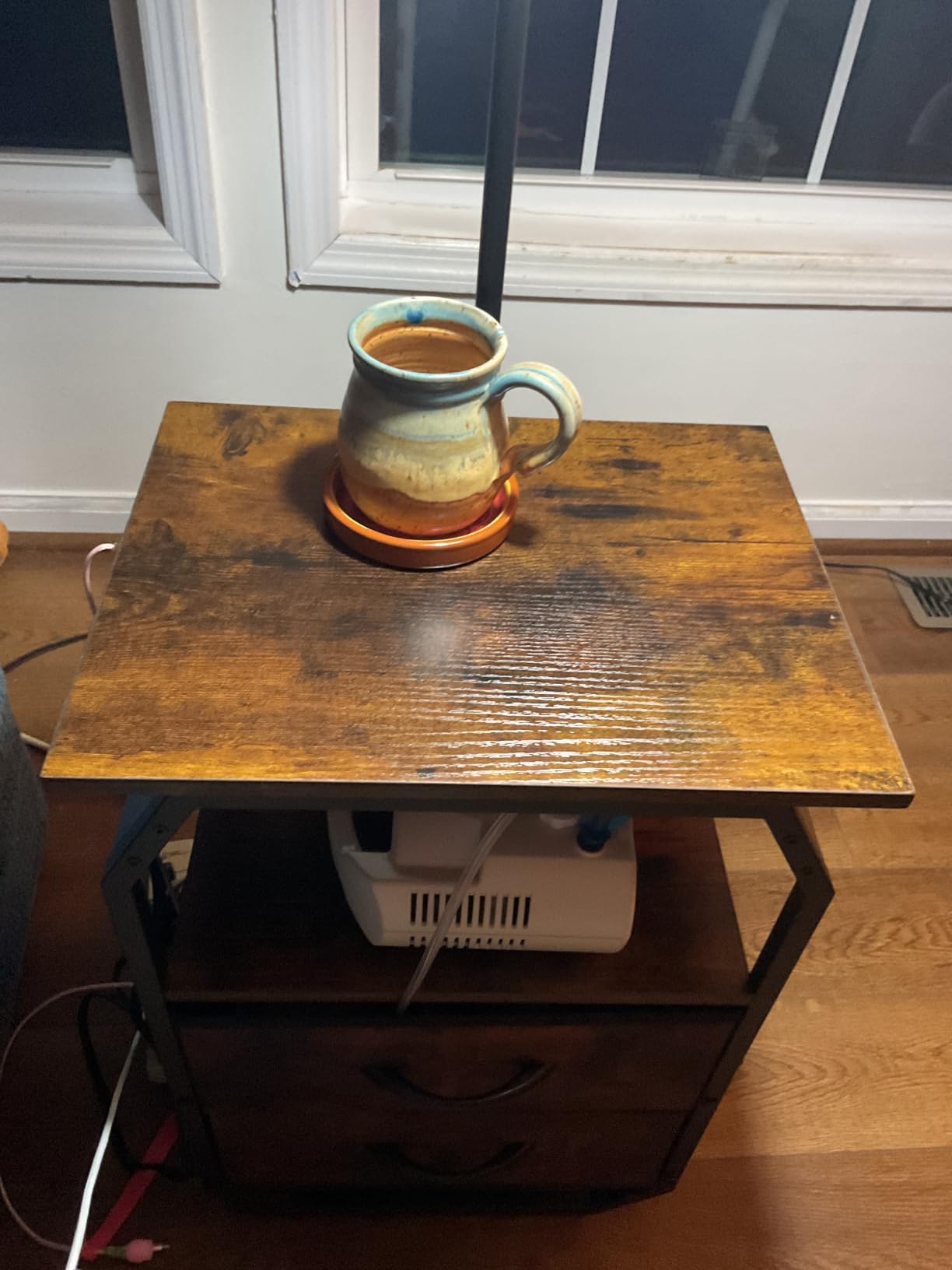 runjuly Floor Lamp with Table, End Table with Light and Charging, Rustic customer photo 2