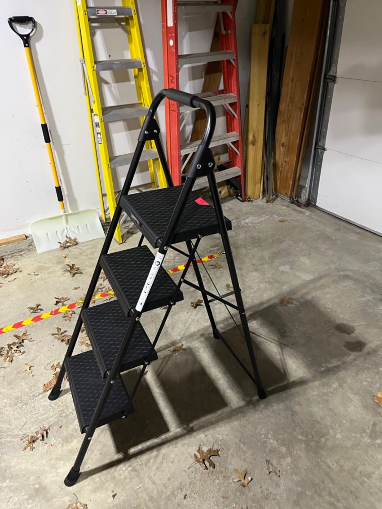 KINGRACK 2-Step Ladder with Handrail, Folding Steel Step Stool, Black customer photo 1