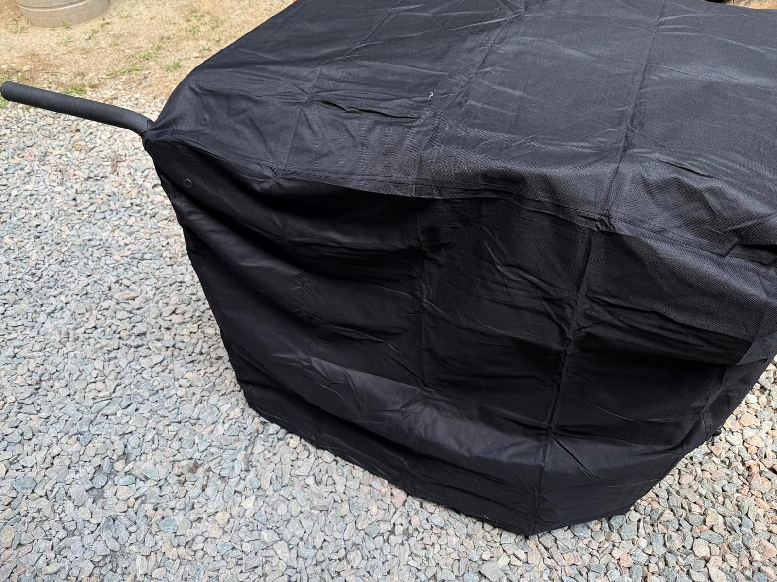 Waterproof Generator Covers for Outside, Heavy Duty Thicken 900D Polyester Fabric Portable Generator Covers Universal Fits for Most Generators 3000-5000 Watt, Black (26