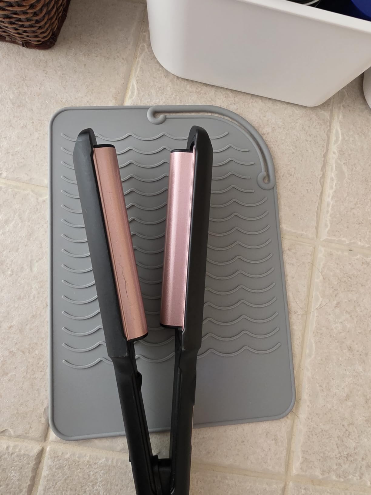 ANGENIL Pro Twist Ceramic Flat Iron 1 Inch, Dual Voltage Hair Straightener and Curler 2 in 1, Multi-Stylers Round Flat Iron Hair Curling Iron, Fast Heating LCD Display, 11 Adjustable Temp (250℉-450 ℉) customer photo 1