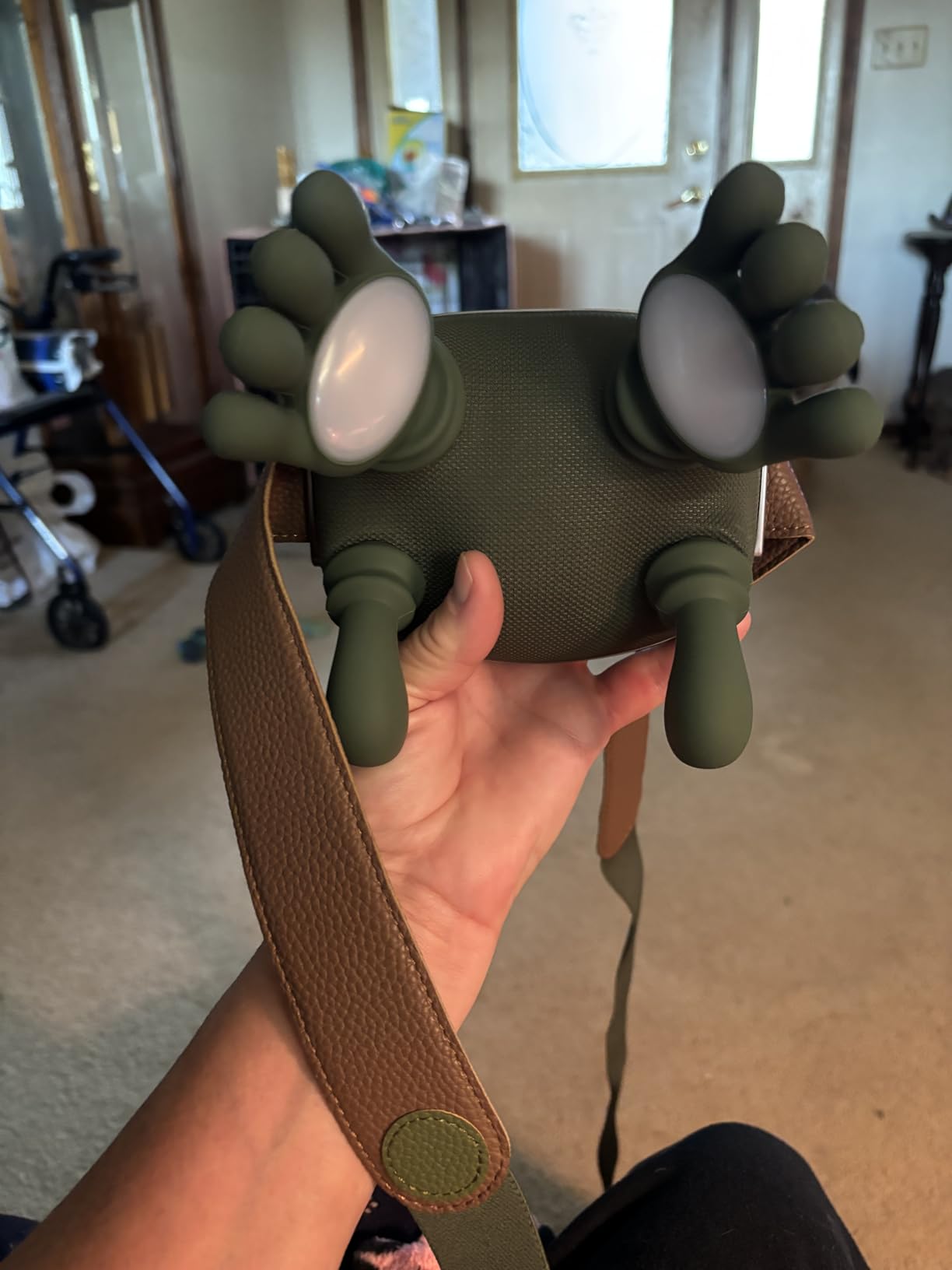 ZoserX - Bionic Heated Massager, Portable Shiatsu Neck and Back Massager, Electric Deep Tissue 4D Kneading Massage, Simulated Human Hand Design for Pain Relief and Muscle Relax (Green) customer photo 2