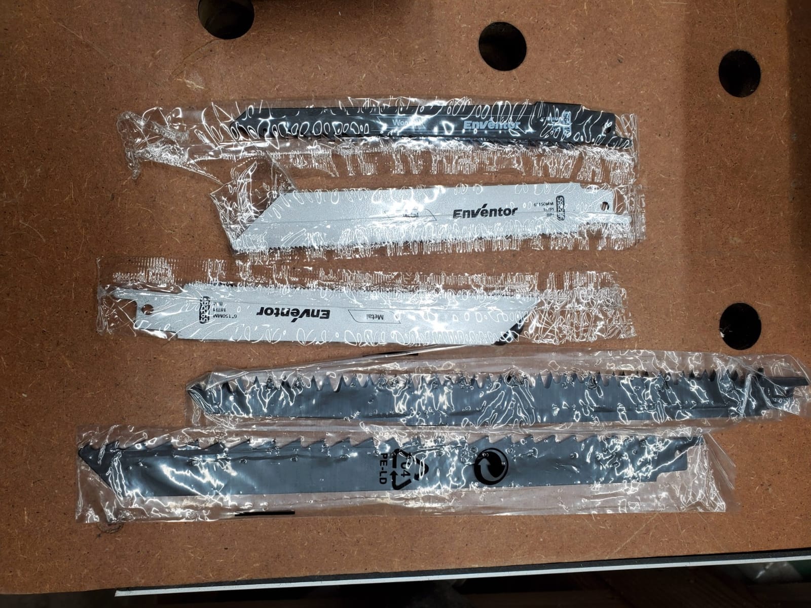 Enventor Reciprocating Saw with Brushless Motor, 20V, 2 x 2.0 Ah Batteries customer photo 1