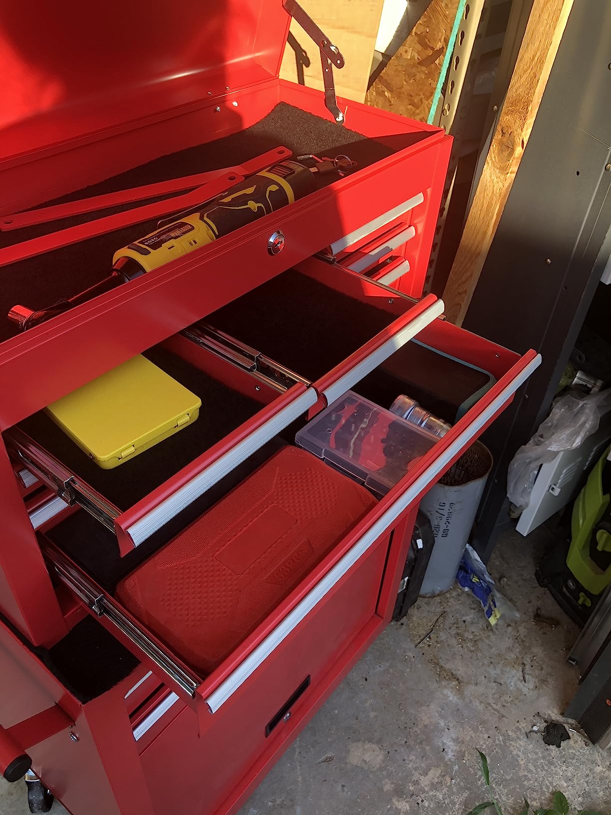 INTERGREAT Rolling Tool Chest with Wheels and 5 Drawers, Detachable Tool Cabinet with Lock for Garage, Locking Mechanic Tool Cart with Black Liner for Warehouse, Workshop, High Capacity customer photo 1