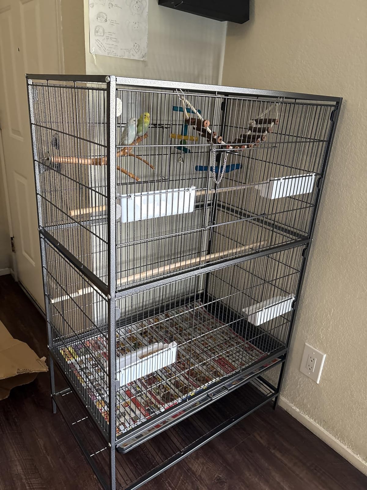 VEVOR Bird Cage, 31.5 x 20.5 x 52 inch, Flat Top, Wrought Iron Bird Flight Cage with Perches, Slide-Out Tray and Plastic Feeders, Casters, for Parrot, Blue Tit, Cockatiel, Canary, and Monk Parakeet customer photo 1