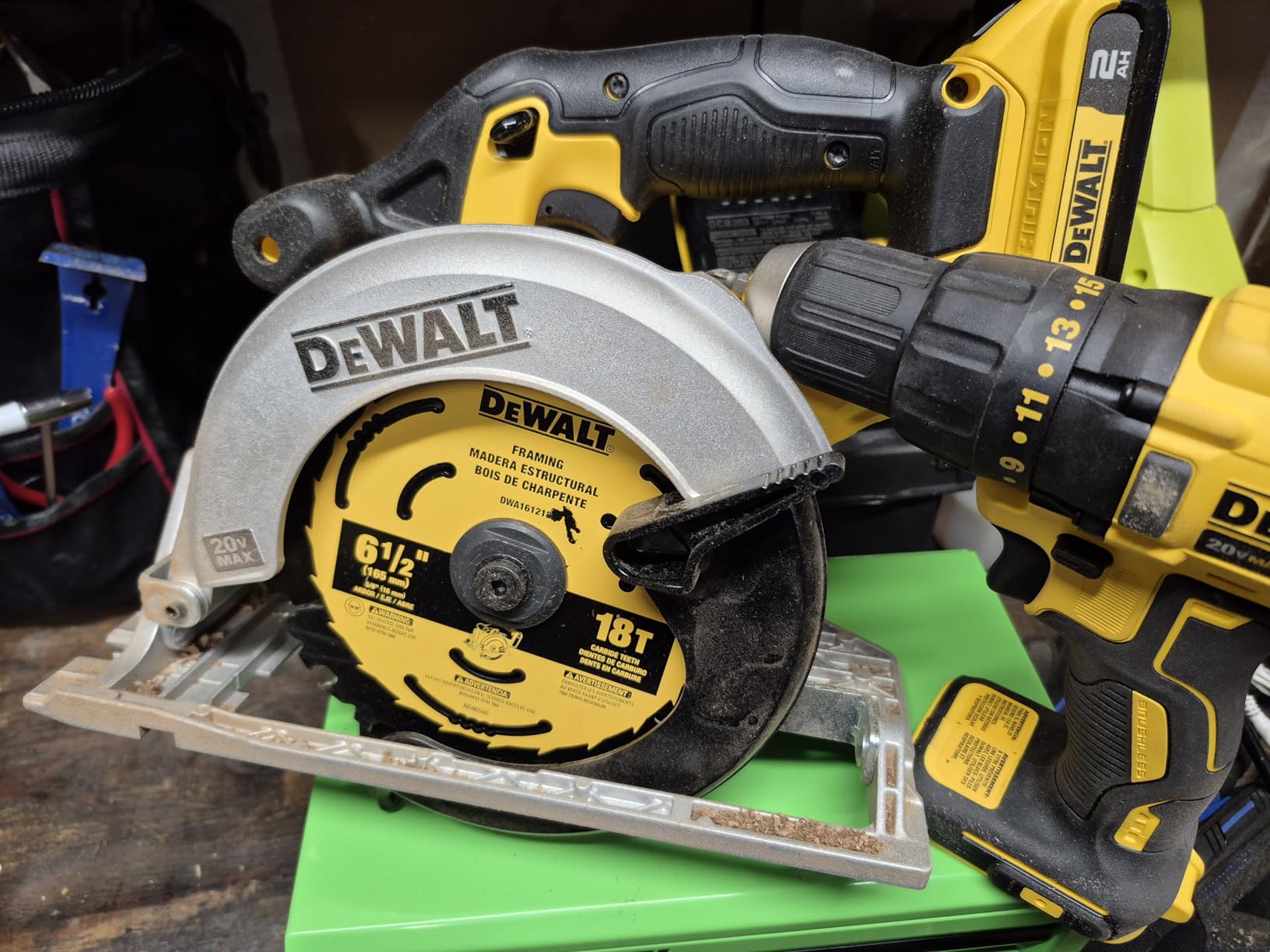 DEWALT 20V MAX Cordless Drill Driver and Circular Saw Combo Kit with 2 x 2 Ah Batteries and Charger, Contractor Bag (DCK252D2) customer photo 1