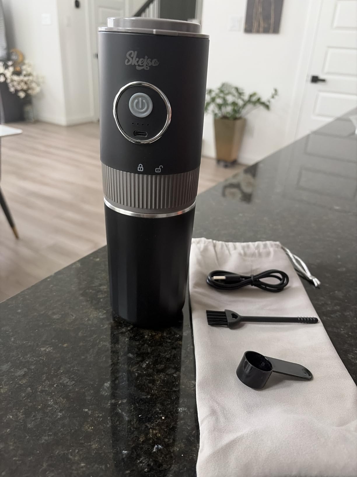 Portable All-in-One American Coffee Maker, Burr Electric Grinder customer photo 1