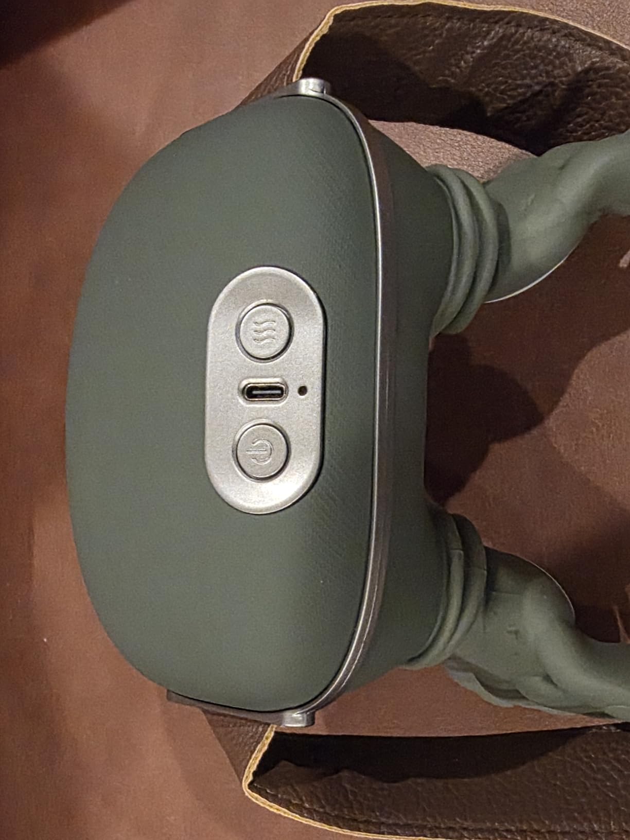 Siasoo Neck Massager With Heat-Wireless Portable Shiatsu Neck and Shoulder Deep Tissue 4D Kneading Back Massage With Fingers,Simulated Human Hand Design Muscle Relax Hand Massager For FathersDay Gifts customer photo 2
