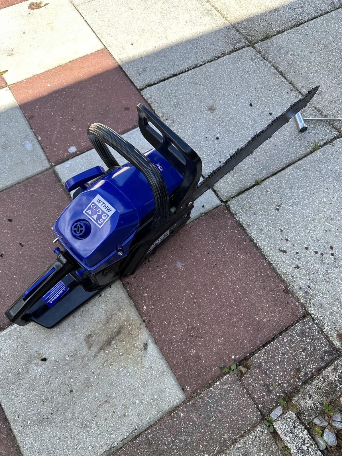 58 cc Gas Chainsaw, 20 in & 18 in Quick-Switch Bars, 2 Chains customer photo 2