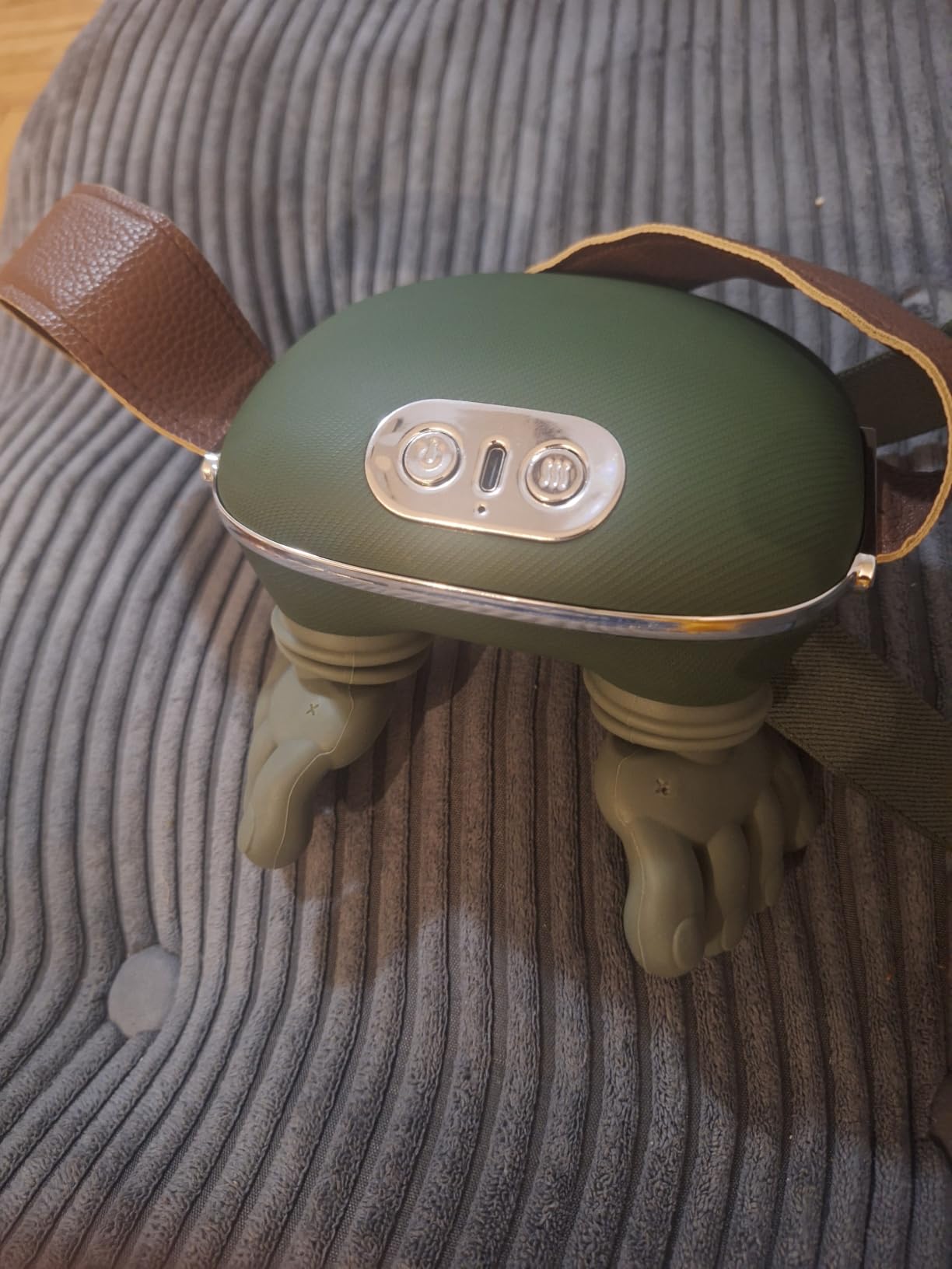 Omumax Neck Massager with Heat, Cordless Human-Like Massage, Green customer photo 1